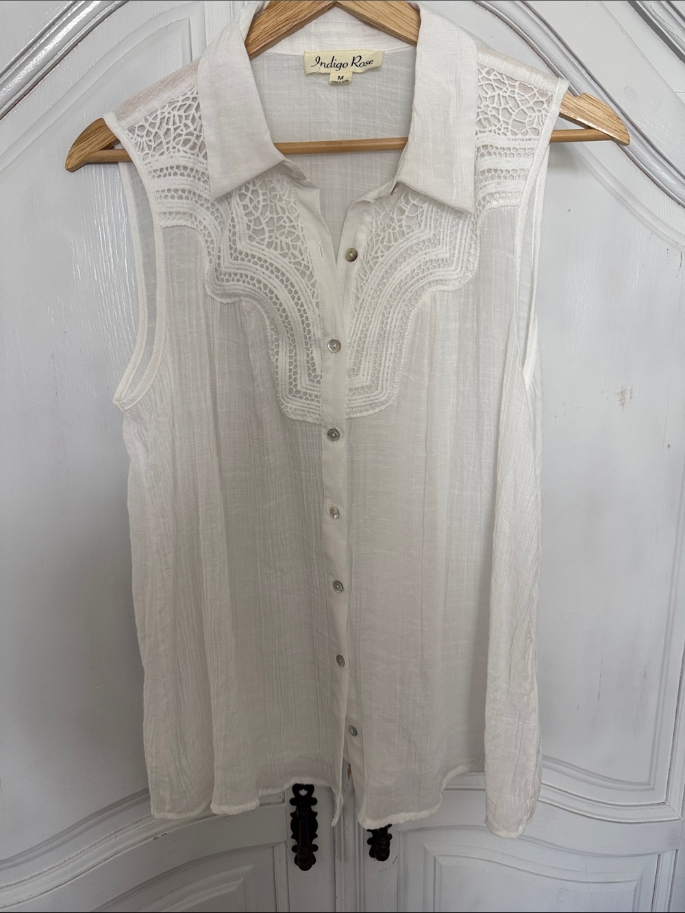 Indigo Rose Sleeveless Crochet Button Front Blouse – Boho Lightweight Women’s M